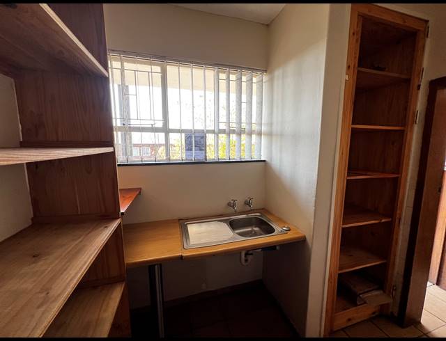 69M² OFFICE FOR SALE IN NELSPRUIT EXT 2